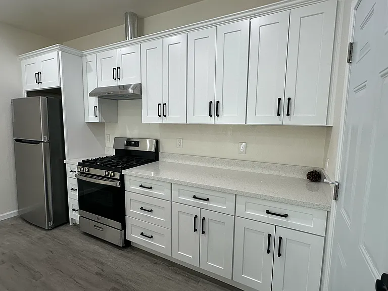 29806 Old Sycamore Ln — Photo 2