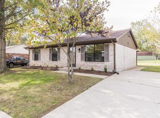 3444 Royal Wood Rd, Lexington, KY 40515