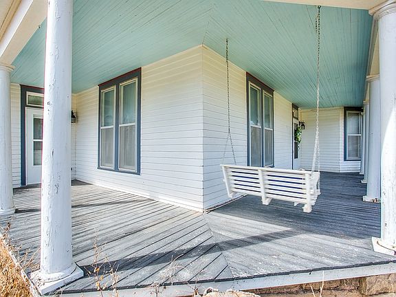 5th image of 801 N 9th St