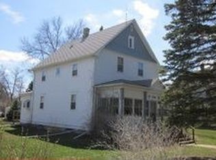 236 3rd Ave W, Hunter, ND 58048