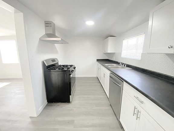 3rd image of 3611 W Camille St