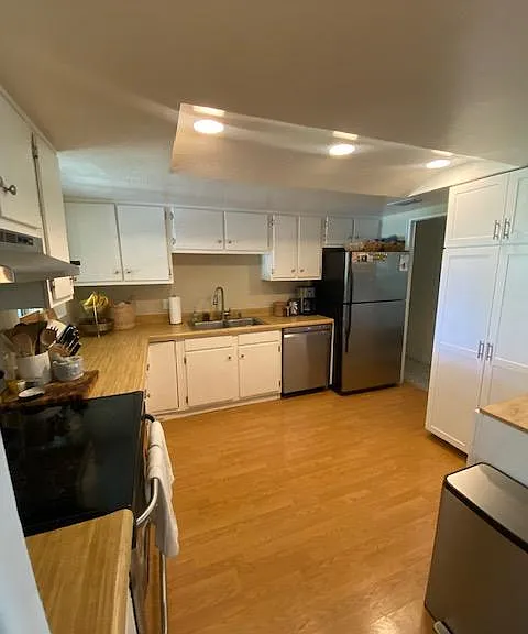 6124 N 18th Dr — Photo 7