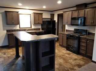 5203 Sheffield Dr, Holly, MI 48442