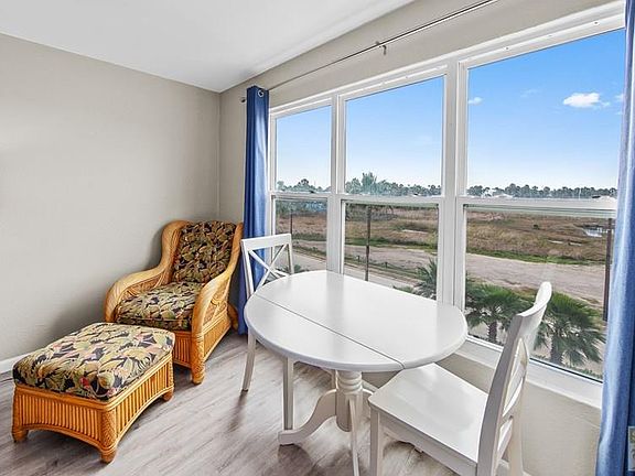 3rd image of 120 Padre Blvd #403