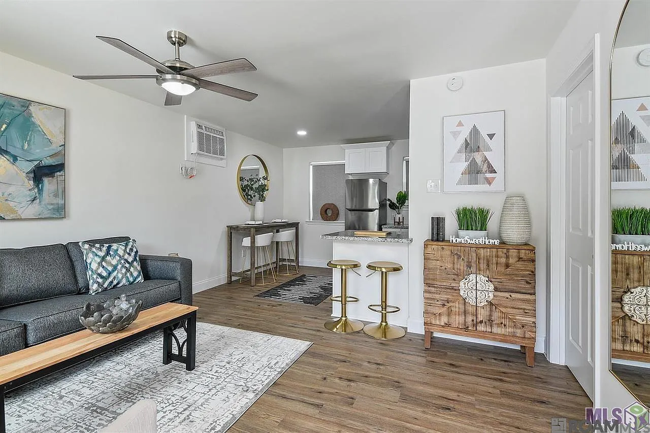 1 bed, 600 sqft, $1,000 — Photo 3