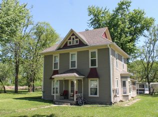 202 River St, Cambridge, IA 50046