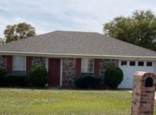 203 Wilder Dr, Hooks, TX 75561