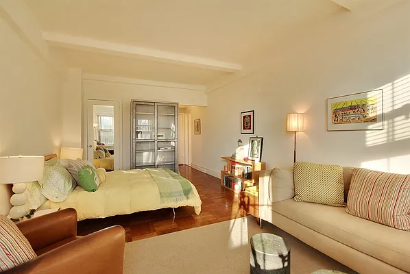 Sold by Corcoran | media 21