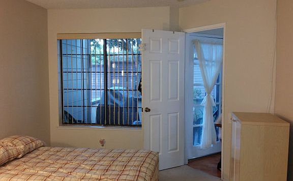 5th image of 2881 Buena Crest Ct
