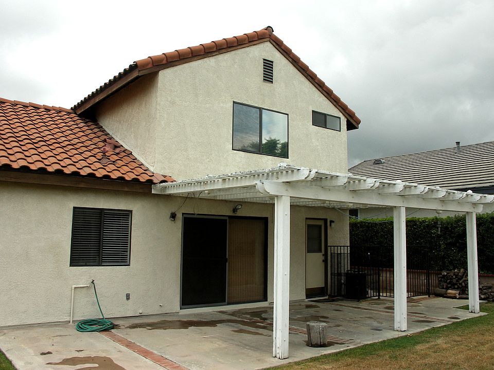 2nd image of 2282 Ash Ave