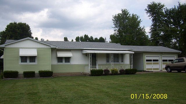 1st image of 240 Eastview Dr