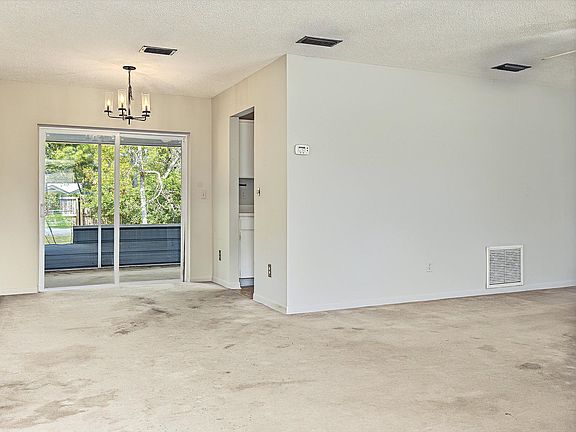 3rd image of 334 Deltona Blvd