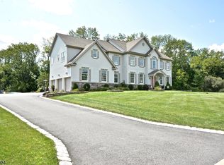 15 Stillwater Ln, Flemington, NJ 08822