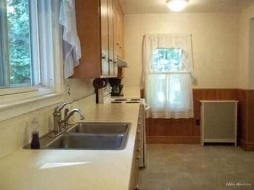 5th image of 47411 North Ave