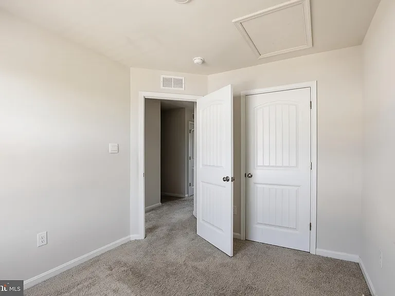 521 Ridgely Blvd — Photo 16