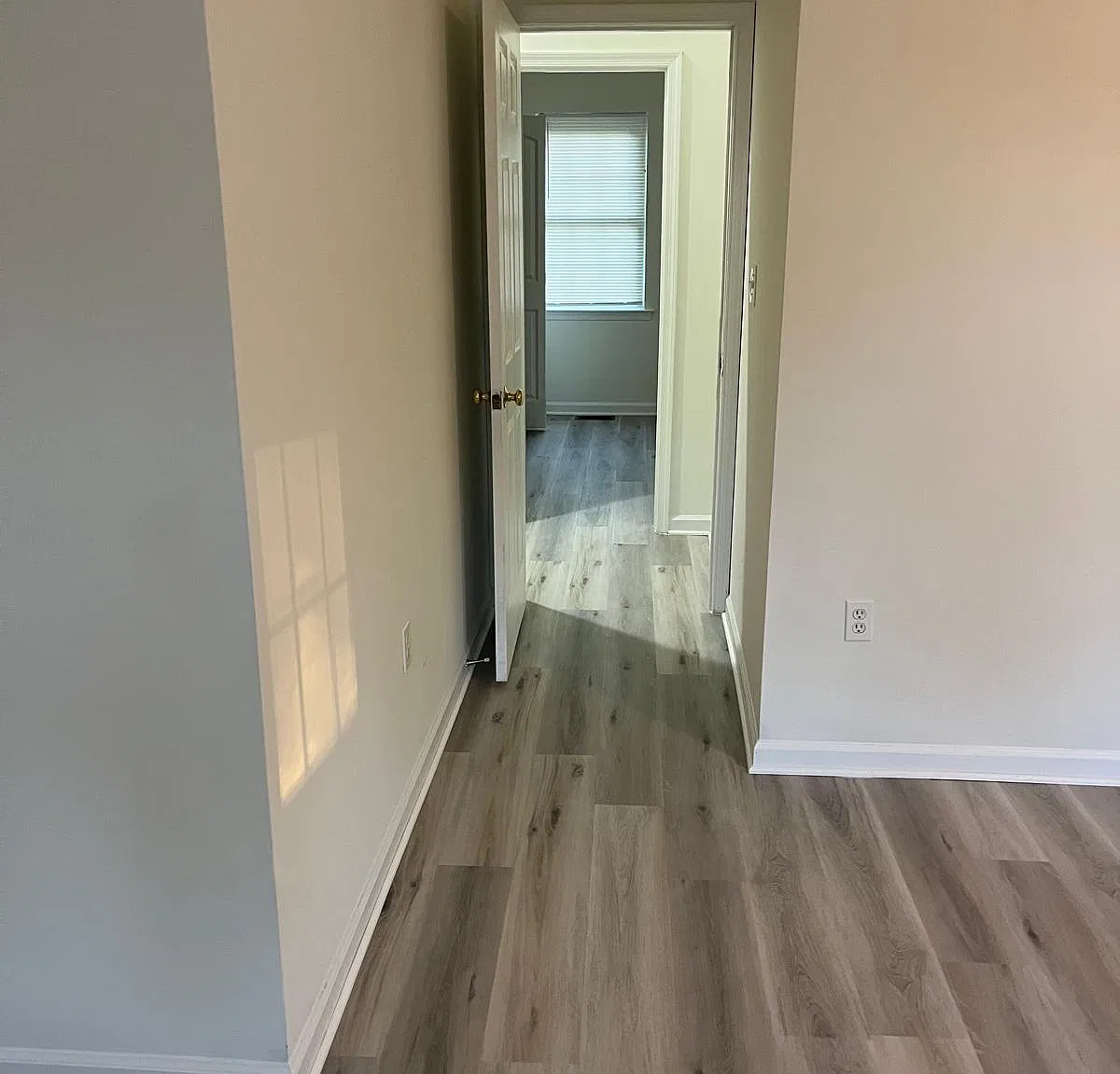 3 bed, 1800 sqft, $2,100 — Photo 4