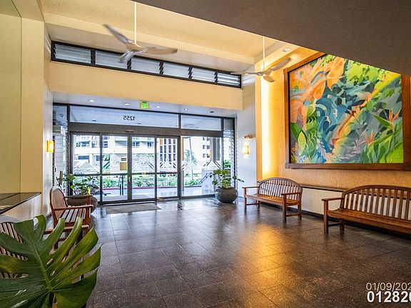 2nd image of 1255 Nuuanu Ave APT E407