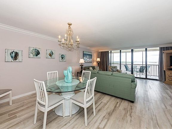 5th image of 17170 Harbour Pointe Dr #1104