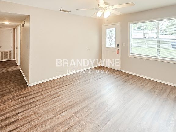 3rd image of 2402 E Bougainvillea Ave
