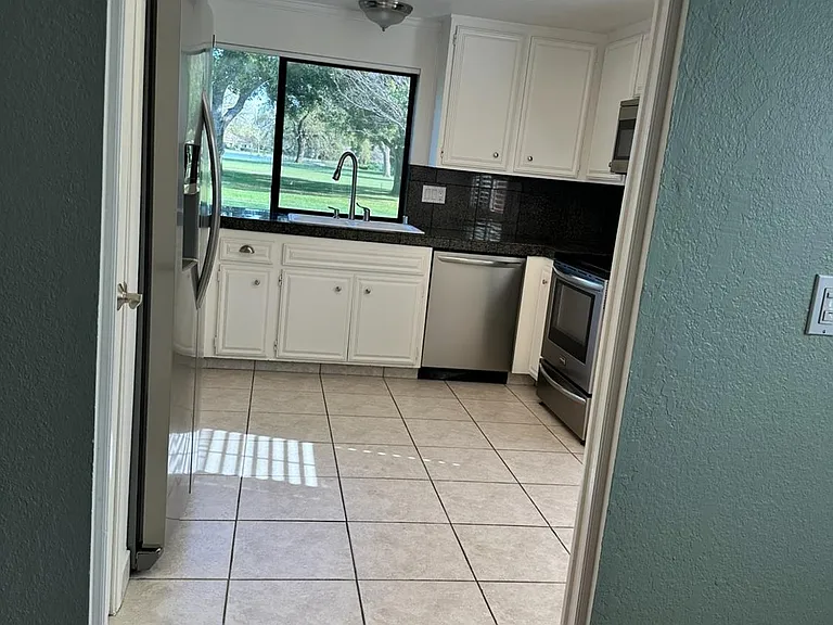 44771 Garden Ct — Photo 20