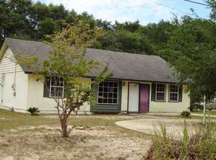 824 Burntleaf Ln, Tallahassee, FL 32310