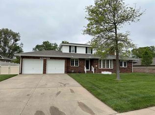 5100 Timber Creek Rd, Great Bend, KS 67530