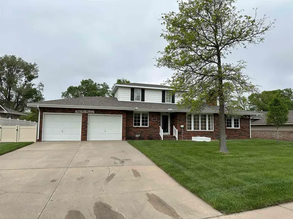 5100 Timber Creek Rd, Great Bend, KS 67530