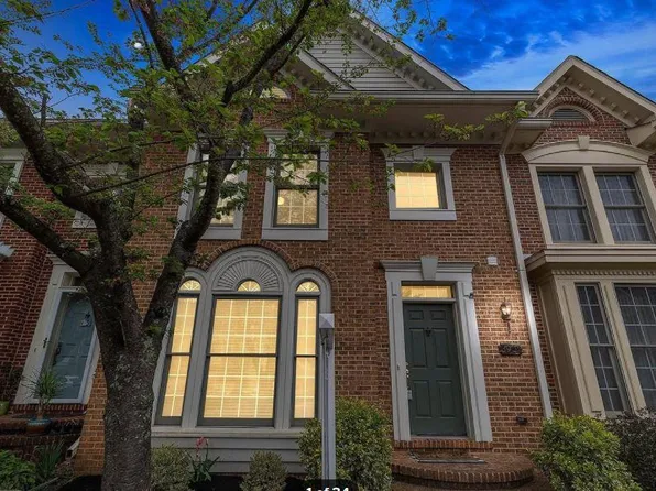 3902 Kathryn Jean Ct, Fairfax, VA 22033