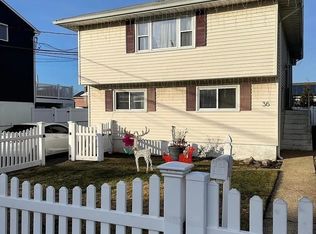 36 Radcliffe Rd APT 1, Island Park, NY 11558