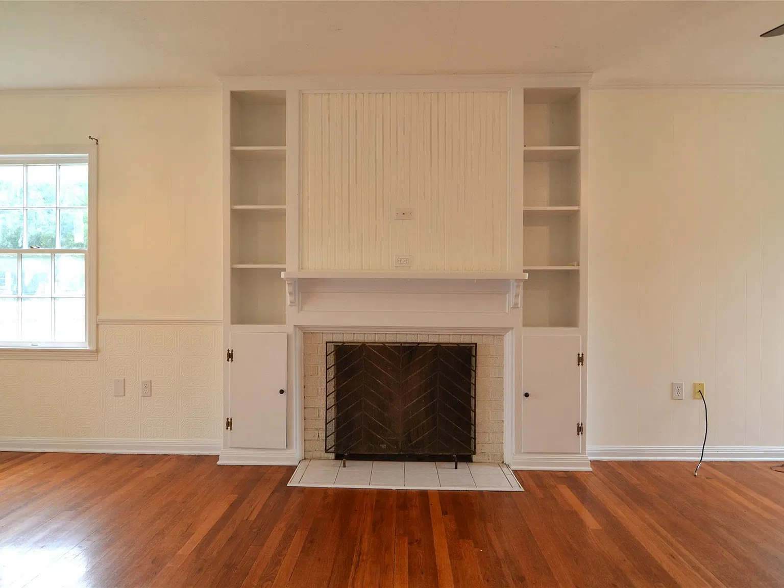 3 bed, 1.0 bath, 1120 sqft, $1,450 — Photo 4