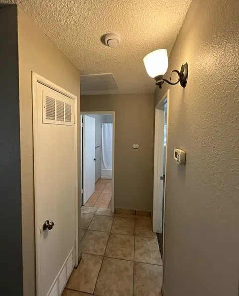 2 bed, $1,350 — Photo 4