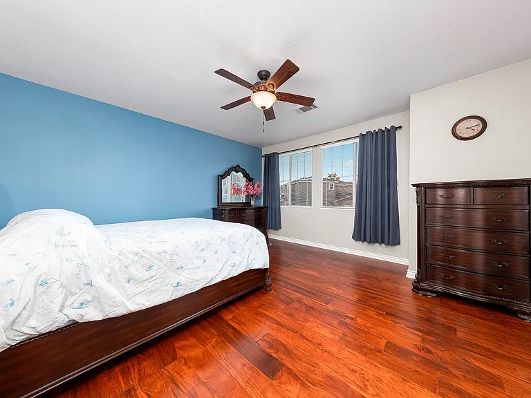 39299 Gainsborough Dr — Photo 13