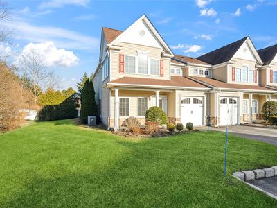 14 Meadow Court, Oakdale, NY, 11769