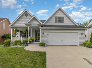 413 Chessington Dr, Crown Point, IN 46307