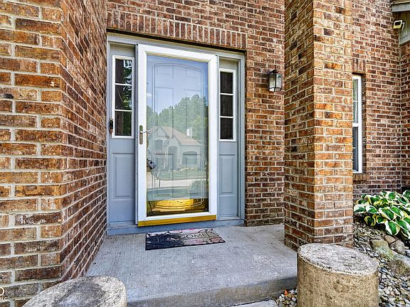 5th image of 7307 Ponderosa Pines Pl