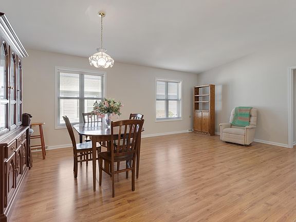 5th image of 223 Hialeah Ln
