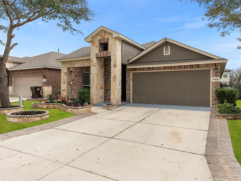 9426 Palomino Path — Photo 29
