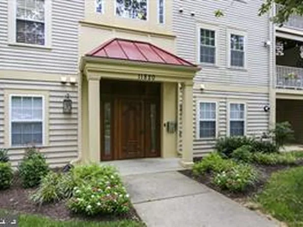 11820 Eton Manor Dr APT 104, Germantown, MD 20876