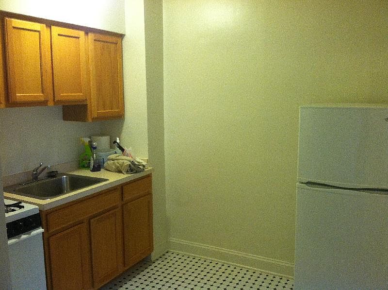 1st image of 4531 N Ashland Ave APT 104