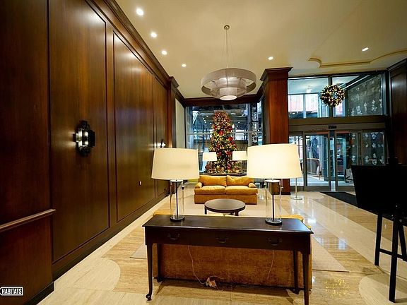 3rd image of 4 Park Ave APT 18P