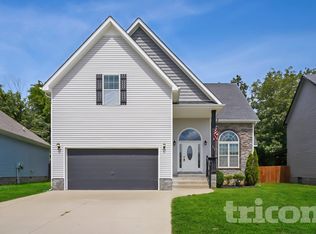 646 Fox Hound Dr, Clarksville, TN 37040