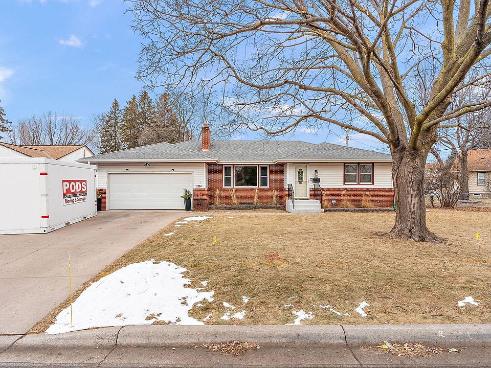 1st image of 2304 Earl Ln