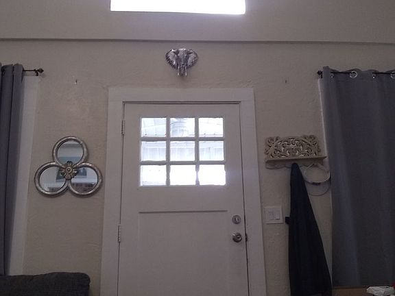 4th image of 719 N Summerlin Ave