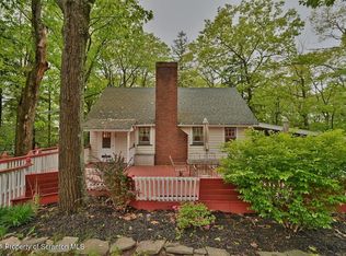44 E Shore Dr, Jefferson Township, PA 18436