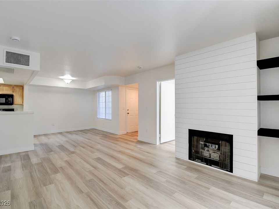 1st image of 1908 High Valley Ct Unit 105