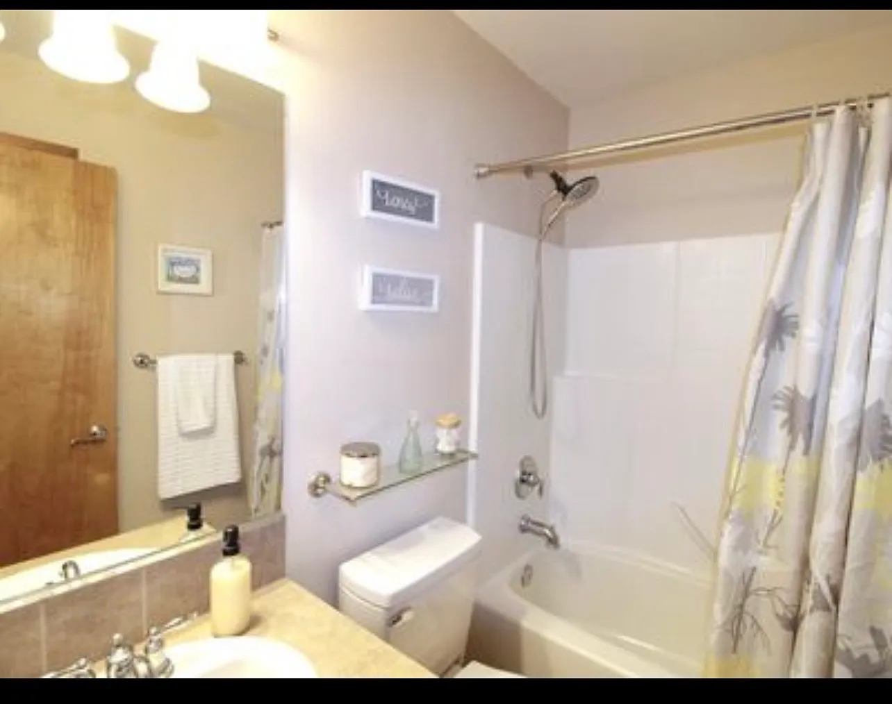 5 bed, 2068 sqft, $2,900 — Photo 2