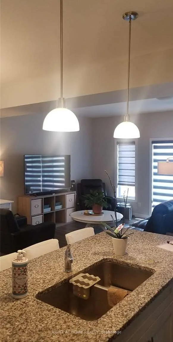 4 bed, $3,200 — Photo 4