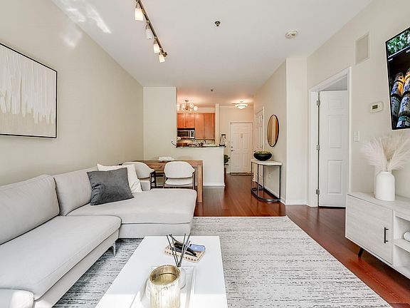 2nd image of 24 Avenue At Port Imperial APT 130