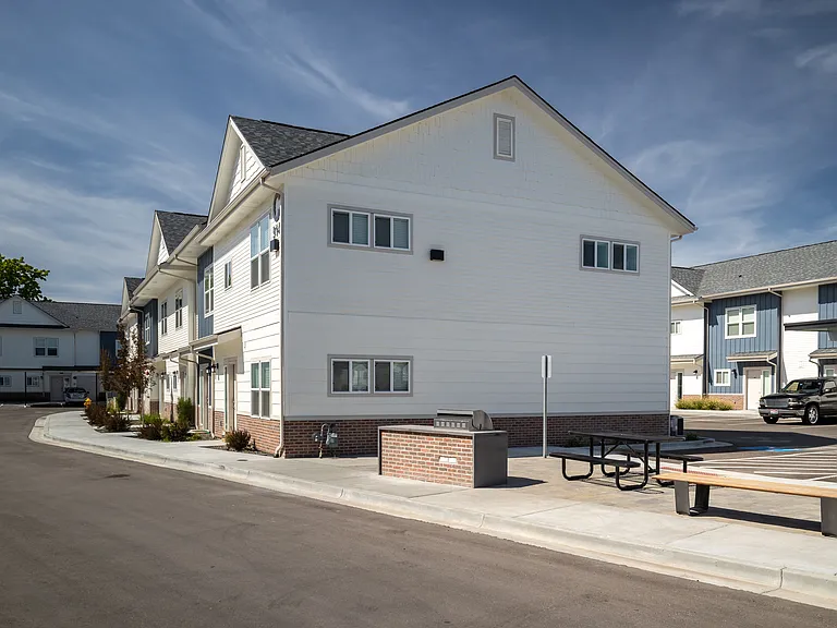 Broadstone Townhomes — Photo 15