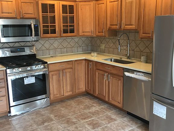 3rd image of 12547 Sunview Dr